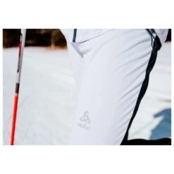 Pantalon Nordique Odlo Langnes Wmn Pants Dark Sapphire White -Ski Équipement Boutique 0ef26a3c7ca90b66ed6038d18e9d22178546fb44 H23ODLOTTB2257656 903