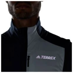 Veste Sans Manche Adidas Xpr Xc Vst Legend Ink Linen Green -Ski Équipement Boutique b63c1eed752ec9ab1509b98e254e6eea010a6893 H23ADIDTTH2257546 903